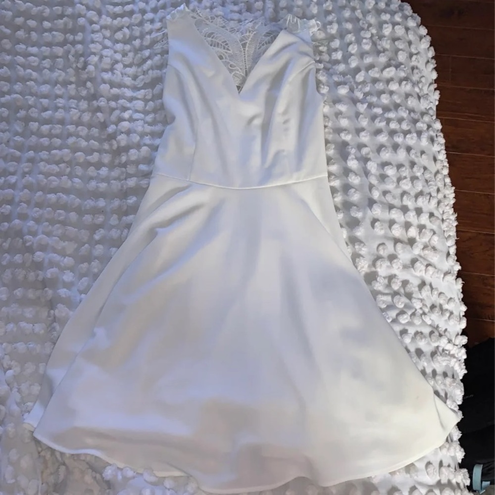 Altar’d state white dress with gorgeous lace back!